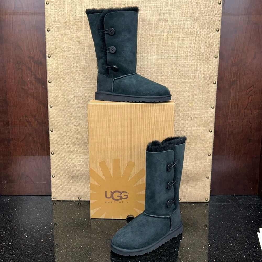 NEW UGG BAILEY BUTTON TALL BLACK BOOT